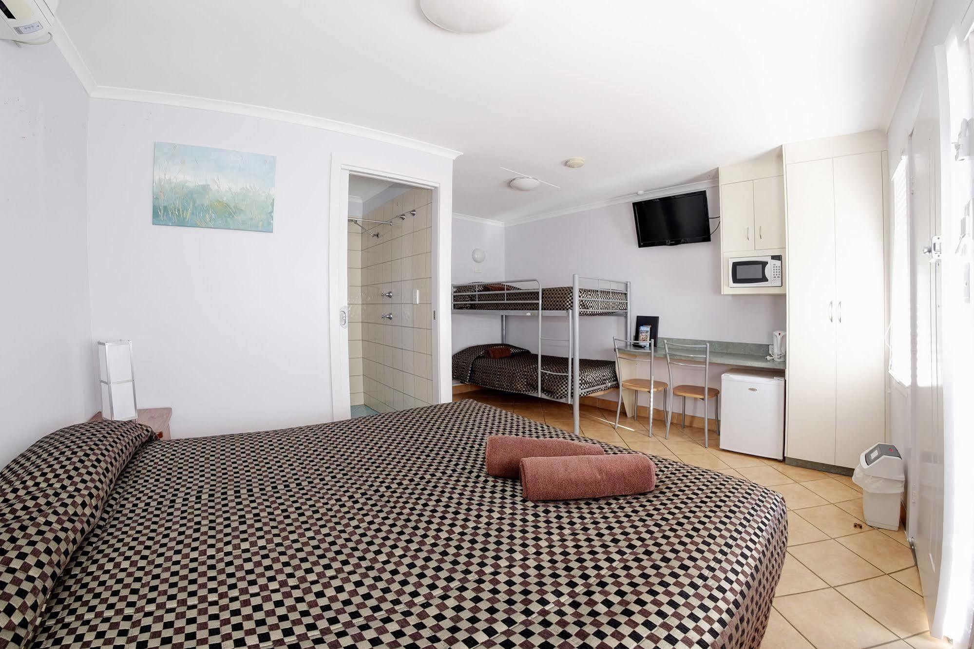 Bali Hi Motel Tuncurry Esterno foto