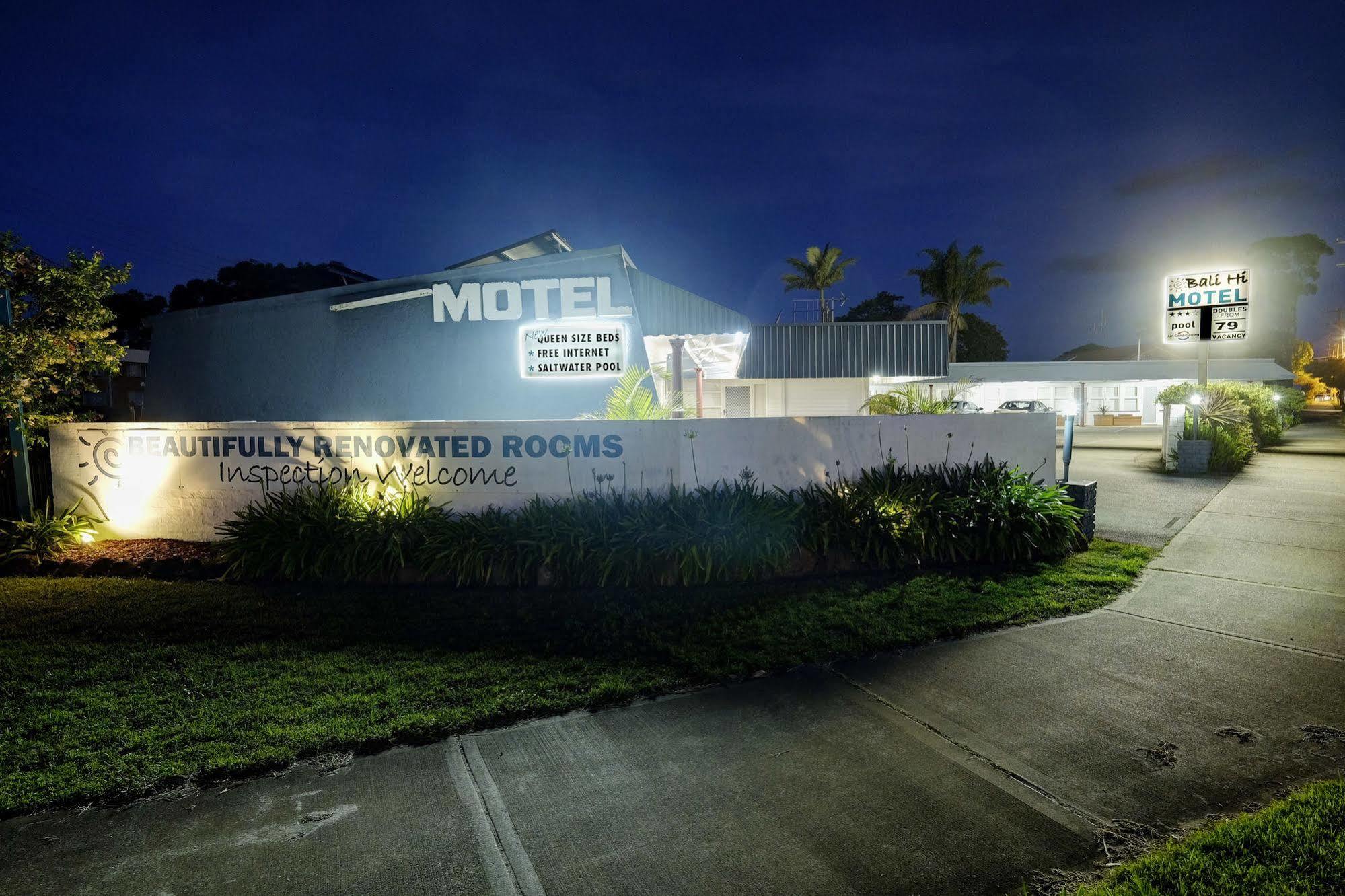 Bali Hi Motel Tuncurry Esterno foto